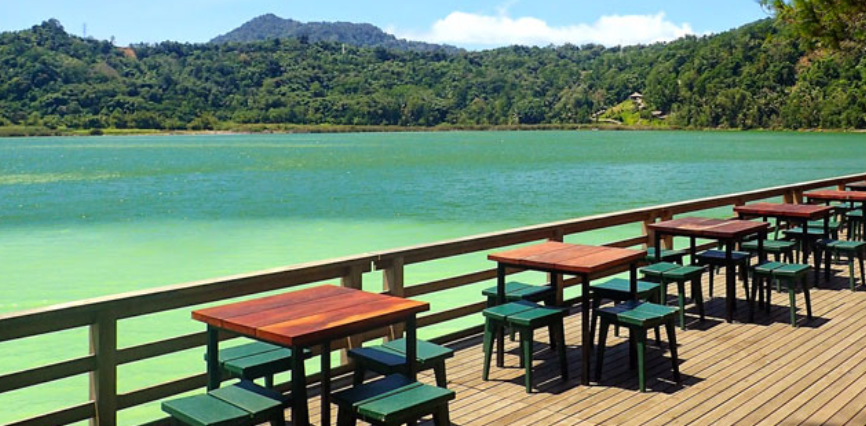 Danau Linow