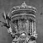 Walian Minahasa (COLLECTIE TROPENMUSEUM Portret van een walian Noord-Celebes - before 1913)
