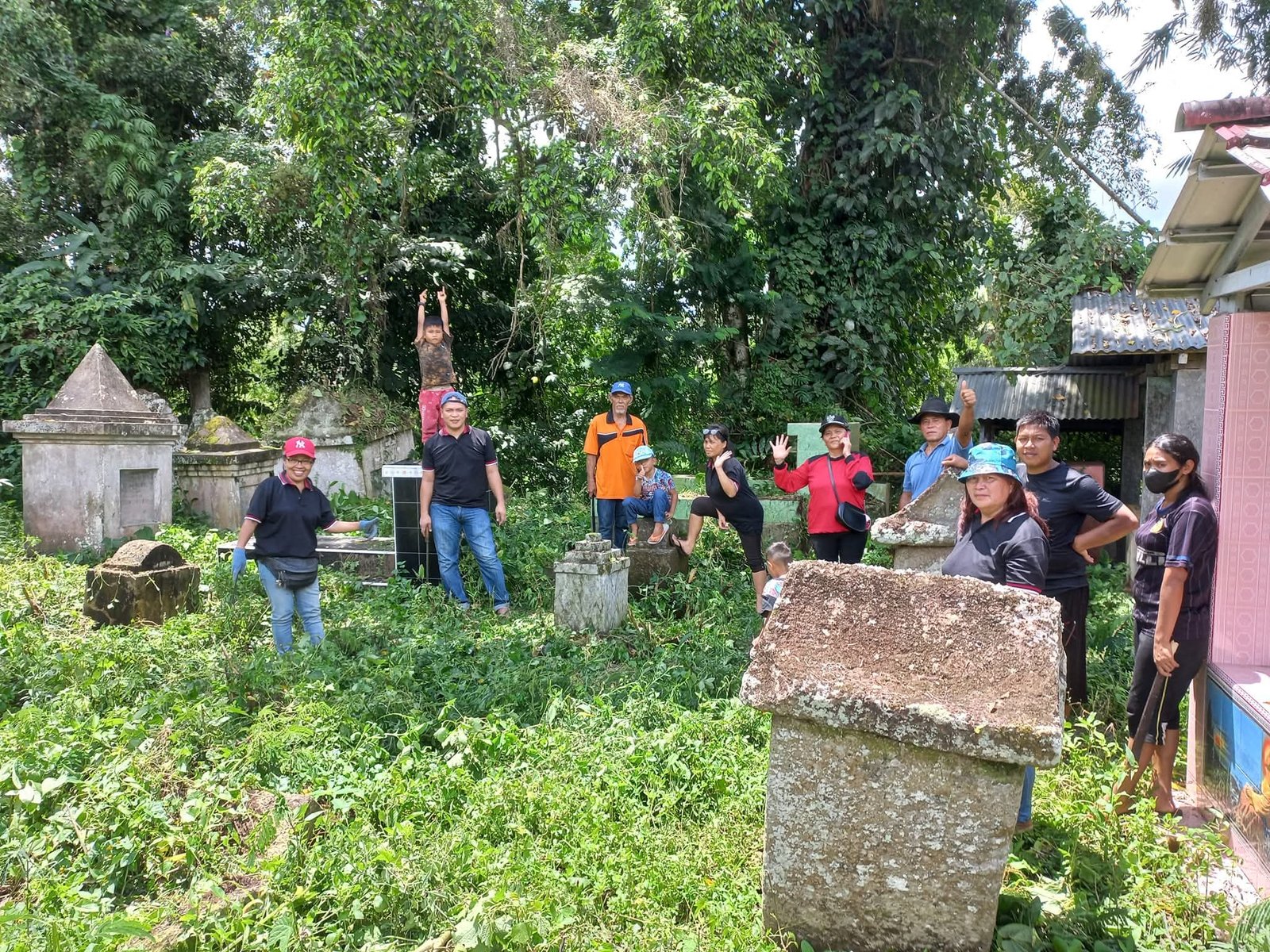 Waruga di Kembuan (fb Olke)