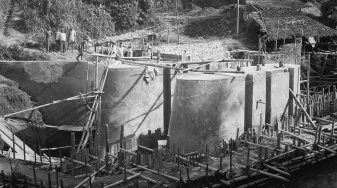 PLTA Tonsea Lama yang masih beroperasi hingga kini (C.J Taillie, 1948)