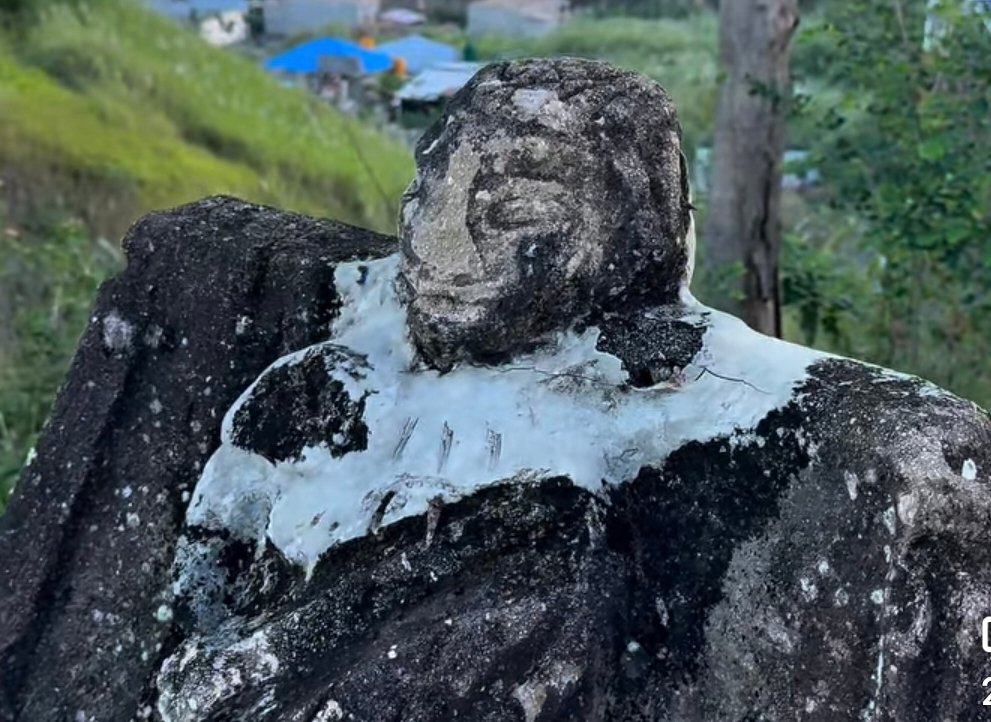 Waruga Pinkan Magogunoy di Desa Kema III