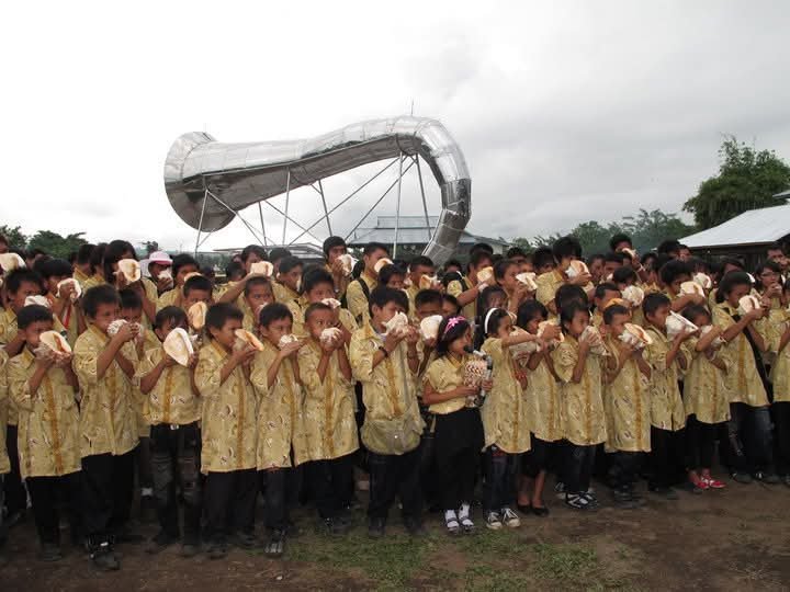 Grup Musik Bia asal Desa Batu (RRI, 2010)