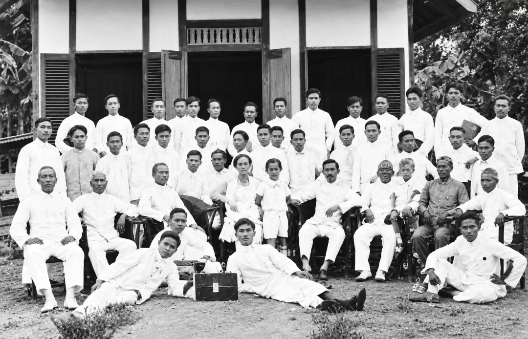 Rapat Gerejawi Di Beo Mei 1929 - (repro foto De Zending op de Sangi-En Talaud Eilanden)
